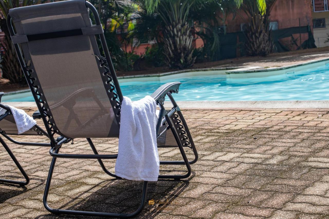 Le Jardin Secret Guyanais Avec Piscine Et Jardin De 70 M2 Apartment Cayenne Bagian luar foto