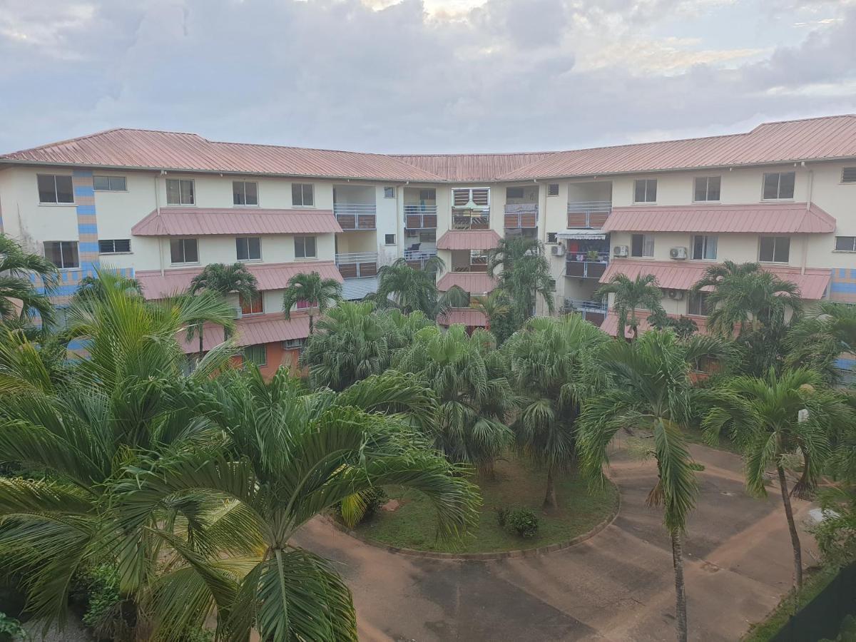 Le Jardin Secret Guyanais Avec Piscine Et Jardin De 70 M2 Apartment Cayenne Bagian luar foto
